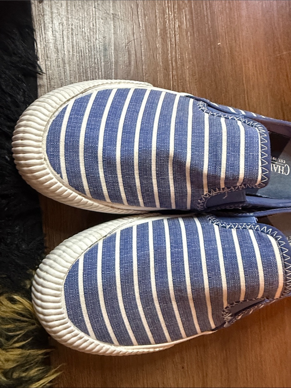 Chaps Women’s Blue Striped Slip-On Shoes size 8.5M EUR 39 - Picture 2 of 8